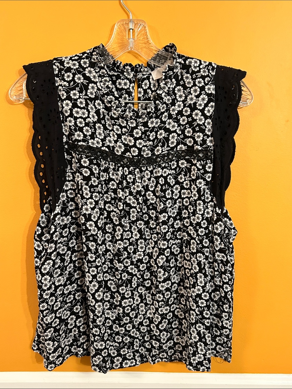 LOFT Black & White Floral Eyelet-Trim Sleeveless Top